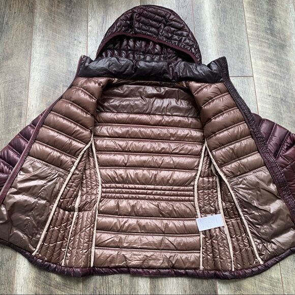 CALVIN KLEIN Hooded Packable Premium Down Puffer Coat Eggplant Wine XS - Picture 11 of 15